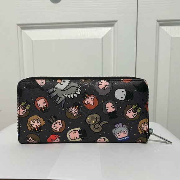 Gently used Harry Potter Chibi Loungefly Wallet - Picture 2 of 5